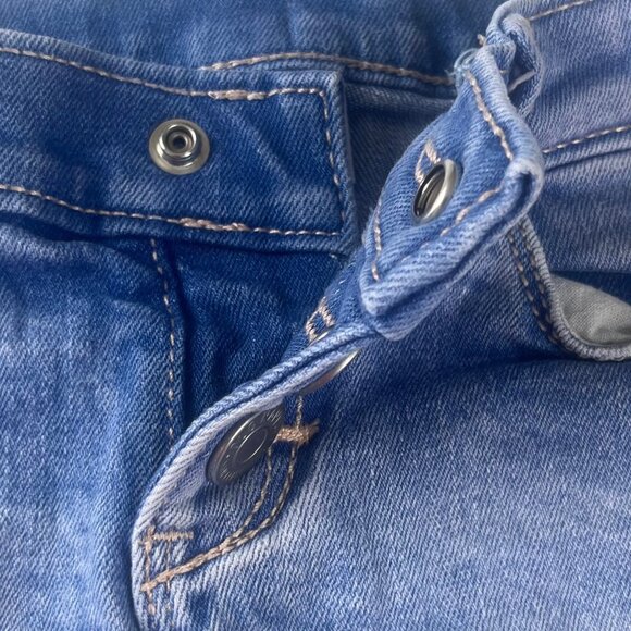 Old Navy Denim Shorts Girls 3T Blue Button Fly Snaps Adjustable Waist Rainbow - Picture 3 of 9